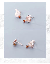 Load image into Gallery viewer, pendientes de plata de ley 100% con forma de ardilla para mujer