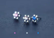 Load image into Gallery viewer, invierno Simple copo de nieve 3 colores claro CZ joyería moda 925 plata esterlina