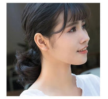 Cargar imagen en el visor de la galería, pendientes pequeños de plata de ley 2021 con corazones transparentes, joyería coreana, 925