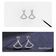 Load image into Gallery viewer, pendientes de plata de ley 925 para mujer, joyería de boda elegante y fina, con cierre de tuerca