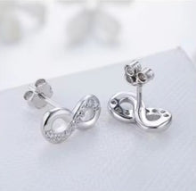 Load image into Gallery viewer, pendientes de plata de ley 2024 con Circonia cúbica para mujer