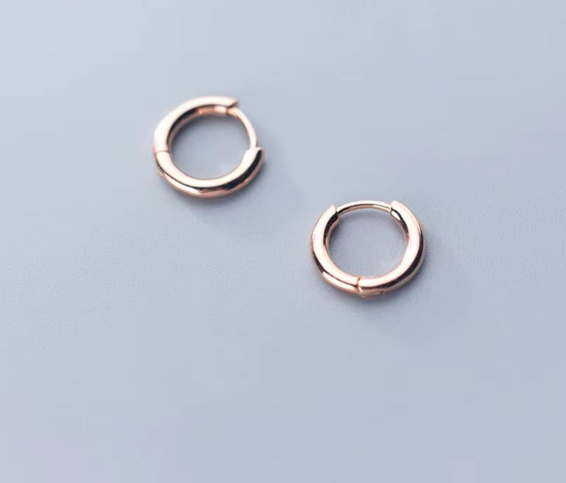 pendientes de aro minimalistas para mujer
