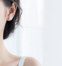 Load image into Gallery viewer, pendientes de plata de ley 925 con forma de planta, joyería de perlas hipoalergénicas