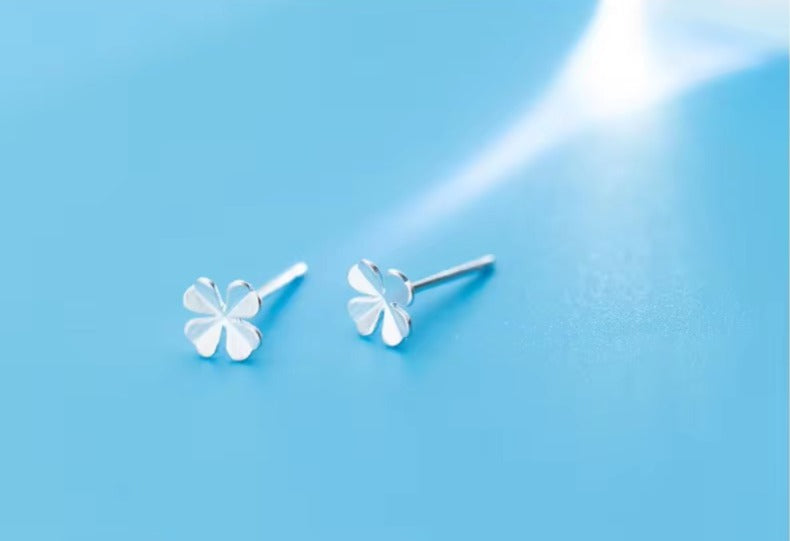 pendientes de plata de ley 925 para mujer, aretes sencillos de trébol de la suerte