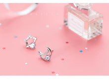 Load image into Gallery viewer, pendientes de plata de ley 925 con forma de luna y estrellas para mujer