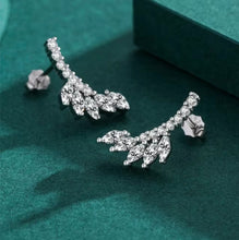 Cargar imagen en el visor de la galería, pendientes de tuerca de hojas de árbol para mujer