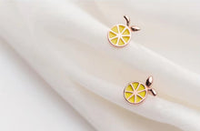 Load image into Gallery viewer, pendientes de plata de ley 925 con forma de limón para mujer, aretes con forma de fruta