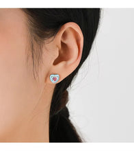 Load image into Gallery viewer, pendientes de plata de ley 925 con corazones esmaltados para mujer
