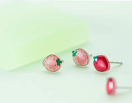 pendientes de tuerca de fresa minimalistas para mujer