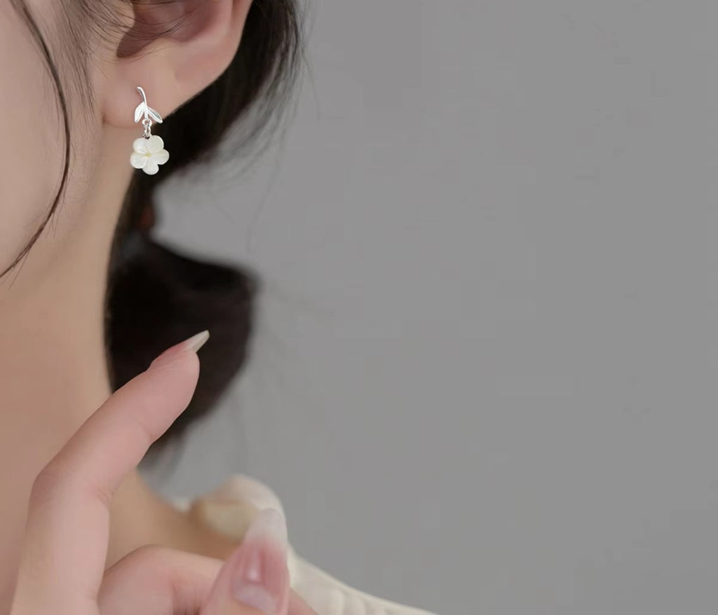 pendientes de plata de ley 925 para mujer, aretes con forma de concha, perlas y flores