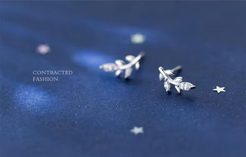 pendientes de tuerca de árbol de hojas pequeñas y lindas para mujer