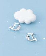 Load image into Gallery viewer, pendientes de plata de ley 925 con forma de ballena, joyería fina, con cierre de tuerca
