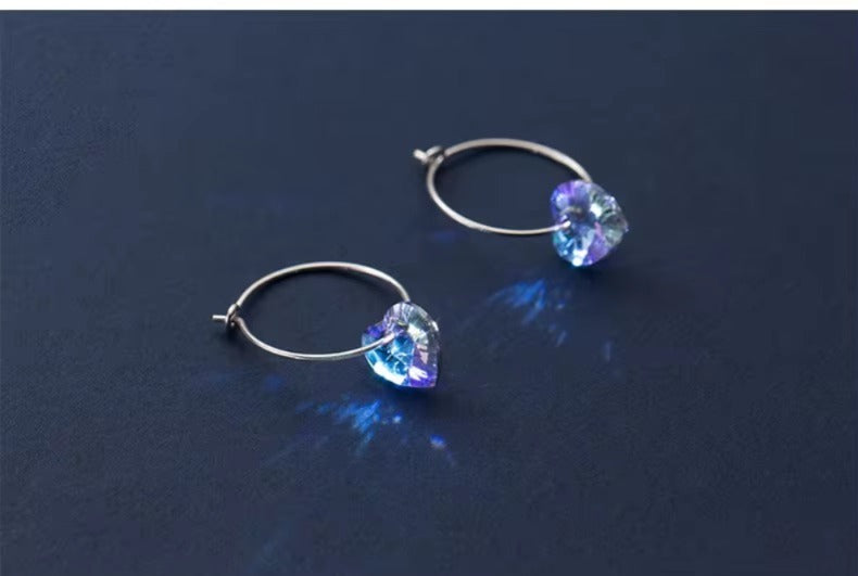 Pendientes de aro de oscilación de cristal azul brillante para mujer