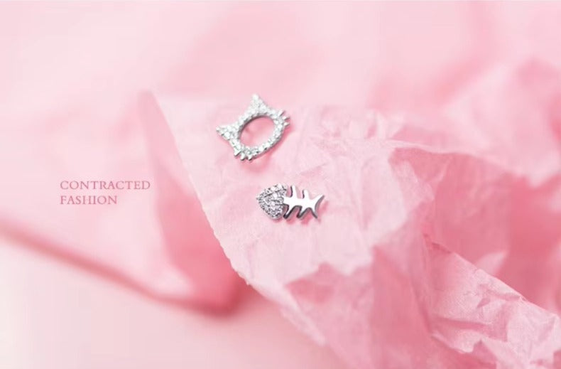 pendientes de plata de ley 925 con diseño de gato y hueso para mujer, aretes pequeños