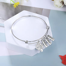 Load image into Gallery viewer, Pulsera personalizada de acero inoxidable con etiquetas de nombre grabadas para mujer
