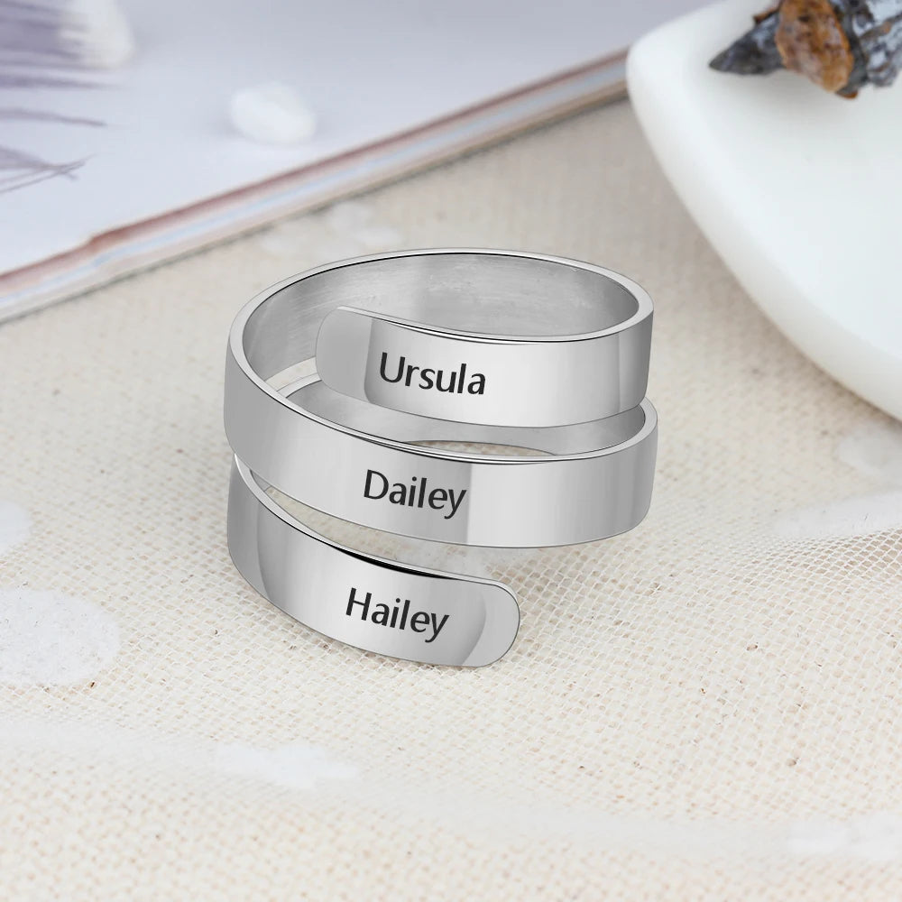 Anillo de acero inoxidable con grabado personalizado para mujer