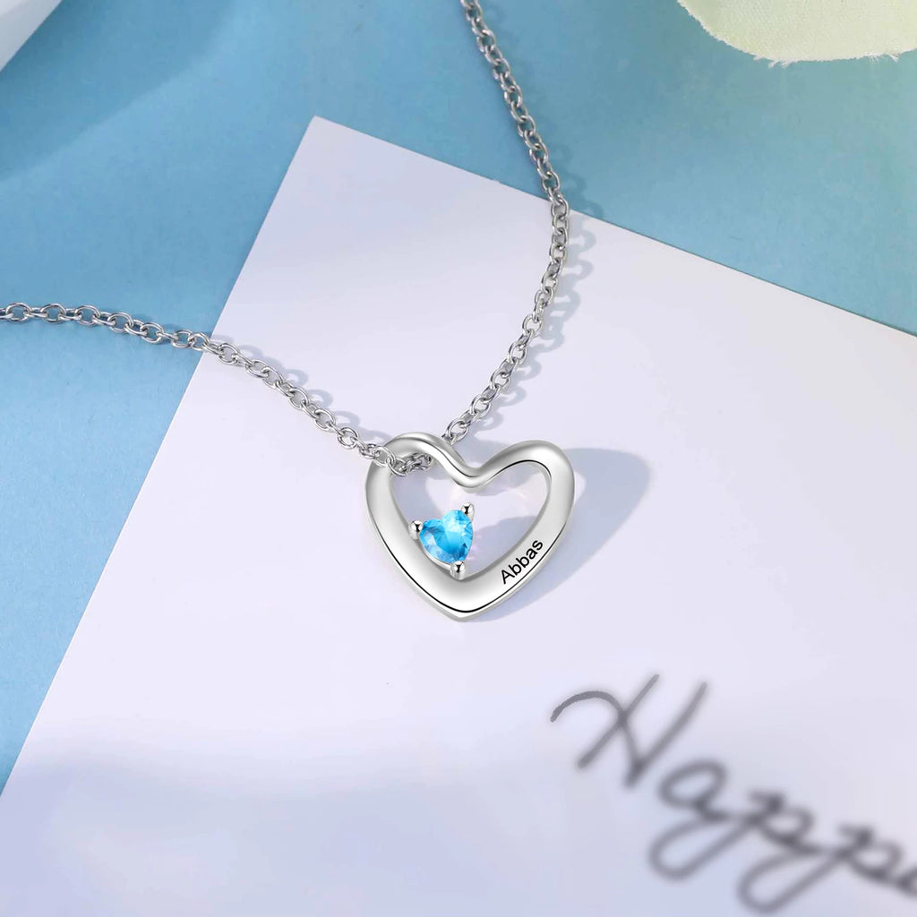 Collar con colgante de corazón con nombre personalizado