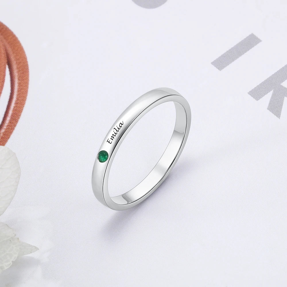 Anillo con nombre personalizado para mujer