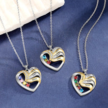 Load image into Gallery viewer, Collar con colgante de corazón de amor personalizado para mujer