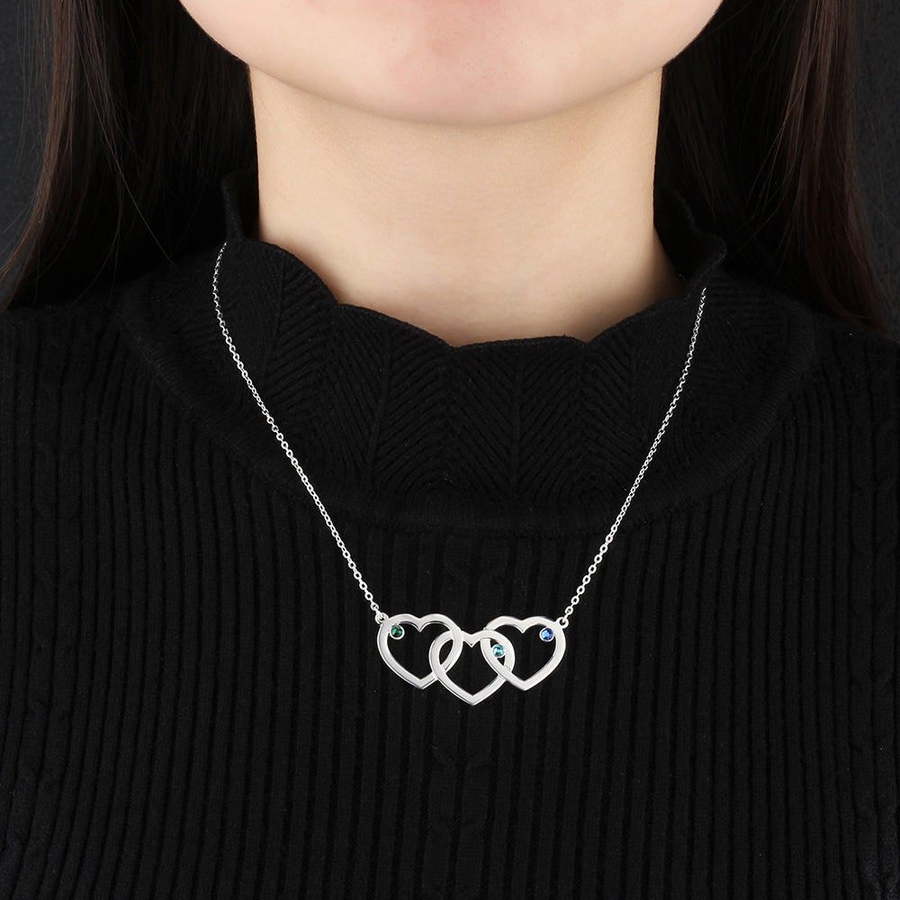 Collar personalizado de corazones entrelazados con 3 piedras de nacimiento