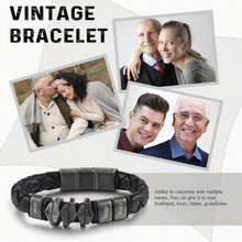 Load image into Gallery viewer, pulsera de cuero negro con nombre grabado personalizado para hombre