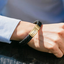 Load image into Gallery viewer, Pulseras de acero inoxidable con grabado personalizado para hombre