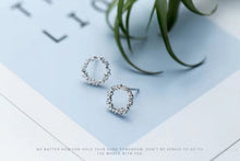 Cargar imagen en el visor de la galería, pendientes redondos geométricos de circonita brillante para mujer, joyería de Declaración