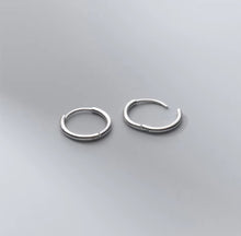 Load image into Gallery viewer, pendientes de aro de Plata de Ley 925 para mujer, aretes pequeños