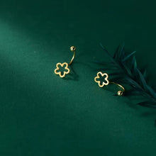 Load image into Gallery viewer, pendientes de plata de ley 925 con forma de flor mate para mujer