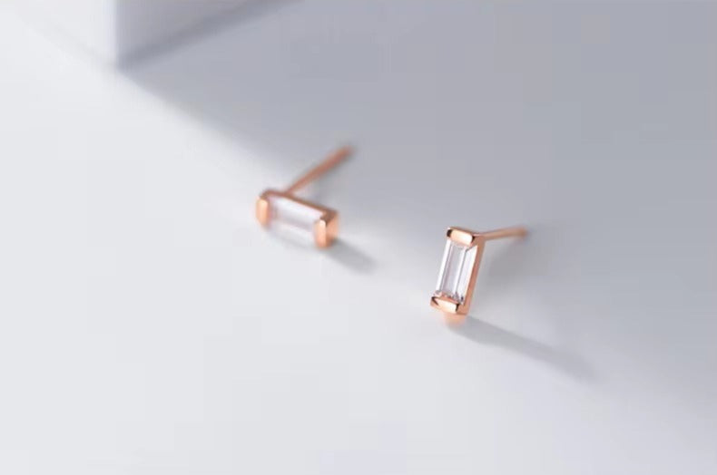 Mini pendientes de plata de ley 100% 925 con circón cuadrado para mujer