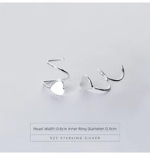 Load image into Gallery viewer, pendientes de plata de ley 925 con diseño geométrico para mujer, joyería fina con diseño de corazones bonitos