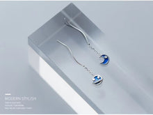 Load image into Gallery viewer, pendientes de gota de Planeta y Luna esmaltados para mujer, cadena larga de Plata de Ley 925