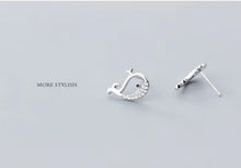 Load image into Gallery viewer, pendientes de plata de ley 925 con forma de ballena, joyería fina, con cierre de tuerca