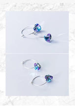 Load image into Gallery viewer, Pendientes de aro de oscilación de cristal azul brillante para mujer