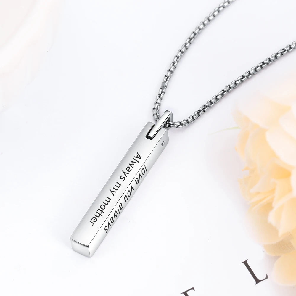 colgante de acero inoxidable con grabado personalizado para mujer