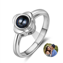 Load image into Gallery viewer, Anillos de proyección de foto personalizados para mujer