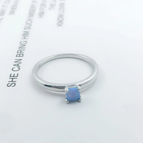 Anillo cuadrado de ópalo para mujer