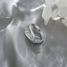 Load image into Gallery viewer, Anillo de compromiso de boda con grabado personalizado