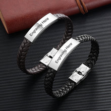 Load image into Gallery viewer, Pulseras de barra de acero inoxidable grabadas personalizadas para hombres