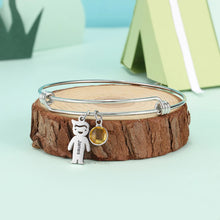 Load image into Gallery viewer, Pulseras y brazaletes con nombre grabado DIY personalizados con dijes de niño y niña