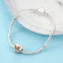Load image into Gallery viewer, Cuentas de corazón con foto personalizada con Circonia cúbica, Charms de pata de mascota y Bon para pulsera, regalo de joyería personalizada (JewelOra AS101980)
