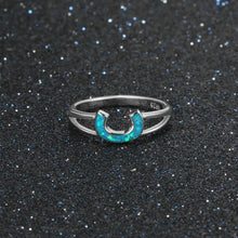 Load image into Gallery viewer, Anillo de Plata de Ley 925 con diseño de letra C para mujer