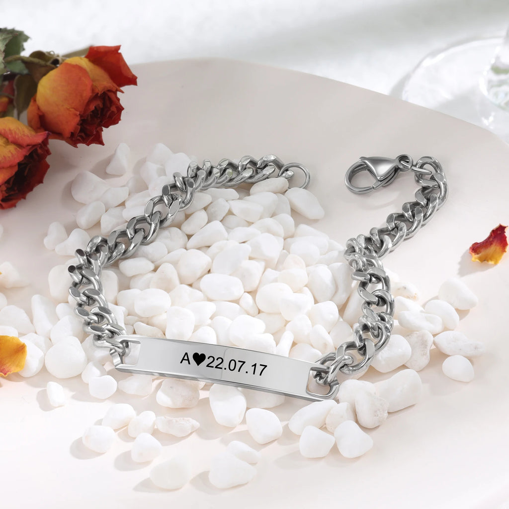 pulsera personalizada con nombre para mujer