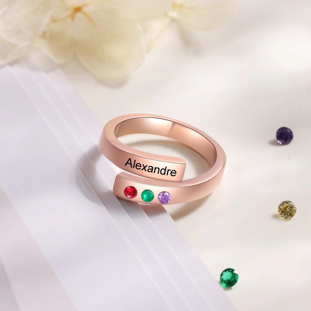 Anillo abierto con nombre personalizado para mujer