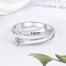 Load image into Gallery viewer, Anillo con nombre cruzado personalizado para mujer