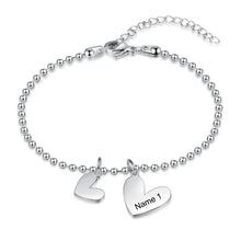 Cargar imagen en el visor de la galería, pulsera personalizada con grabado de nombre y corazón