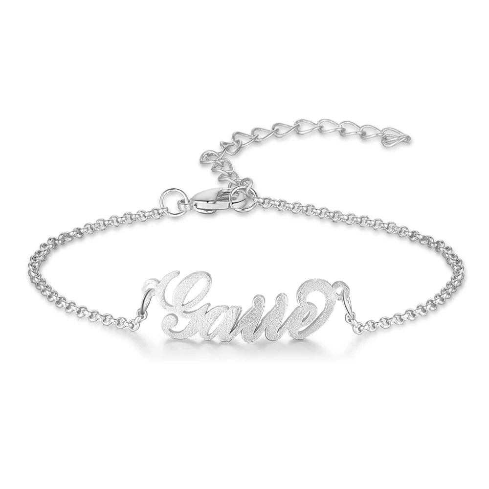 Pulseras y brazaletes con nombre personalizados para mujer