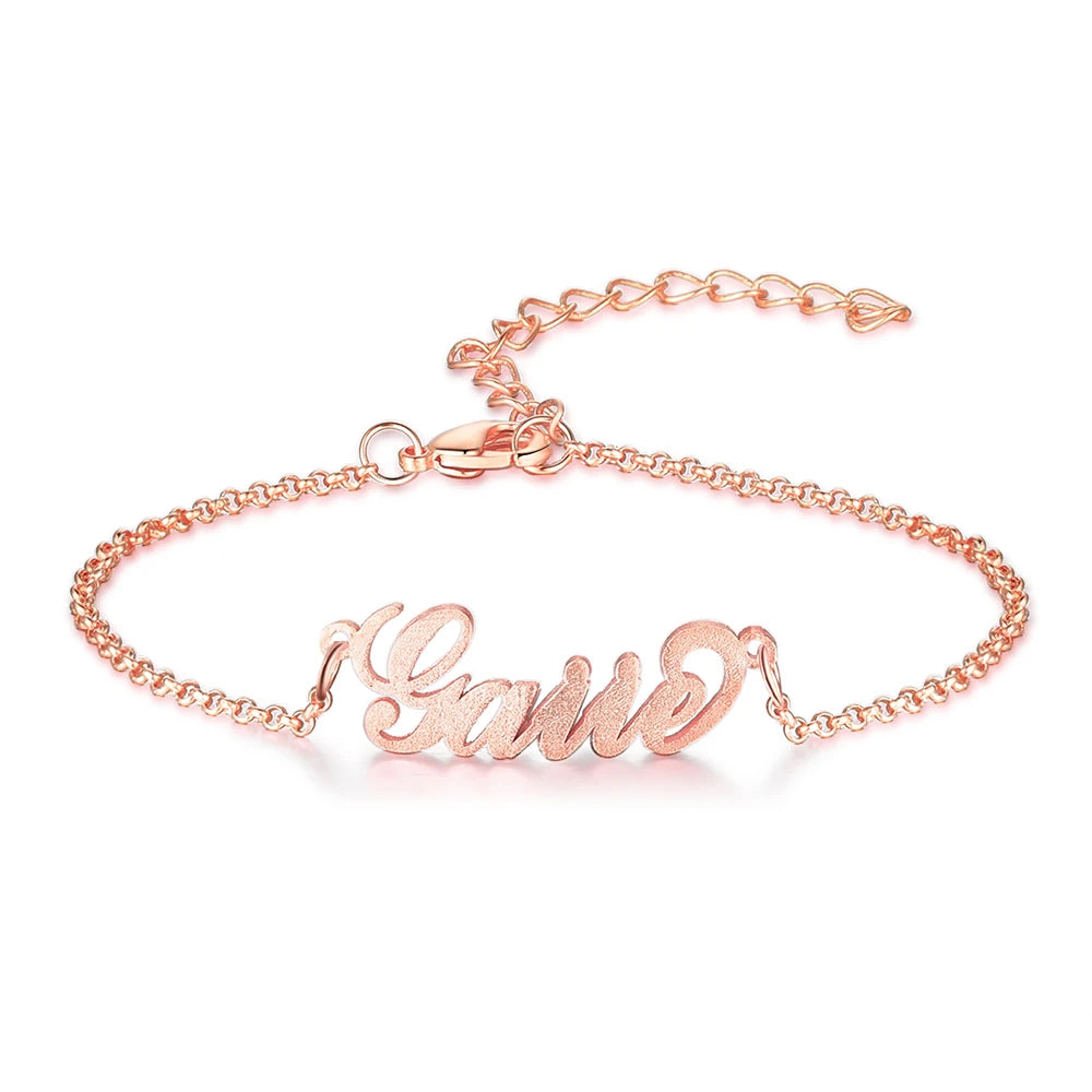 Pulseras y brazaletes con nombre personalizados para mujer