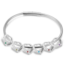 Load image into Gallery viewer, Pulsera con abalorio de corazón y nombre grabado personalizado con incrustaciones de 2-6 piedra natal